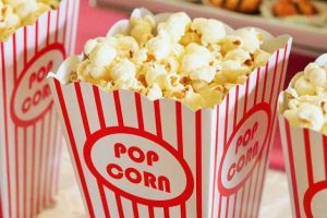 Filmlerde Patlamış Mısır Yenilmesinin Sebebi Nedir?