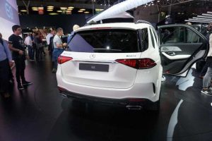 Yeni Mercedes GLE, Paris Otomobil Fuarında Sergileniyor