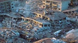 Japonya'da 7.3 Büyüklüğünde Depremle Sarsıldı!